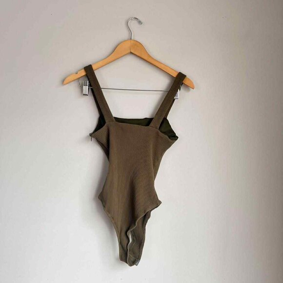 Princess Polly Green Ribbed Seamless Bodysuit Size 8 - Picture 3 of 6